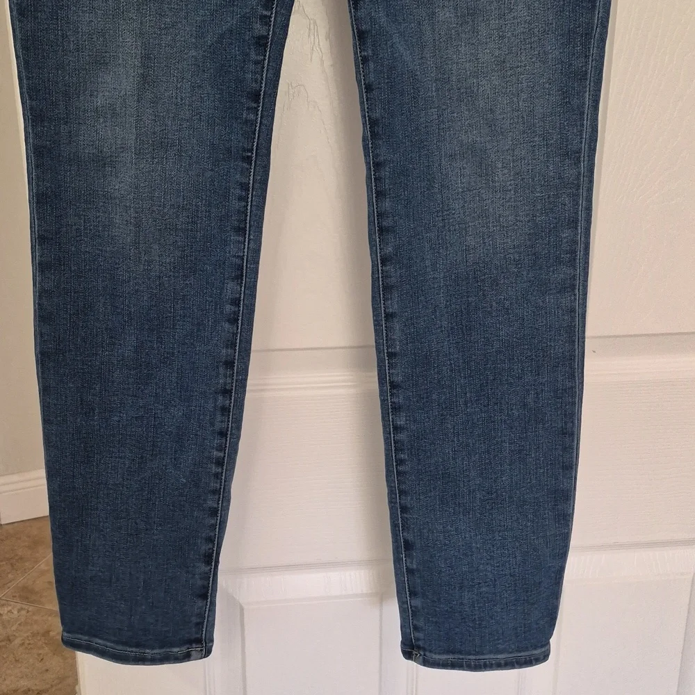 Everyday Soft Slim Jeans Midrise WHBM Size 10S